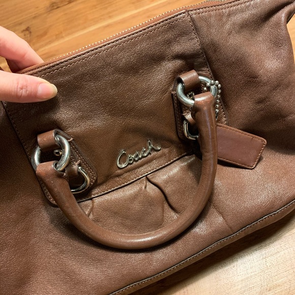 Leather Coach Purse 👜 - Picture 2 of 4